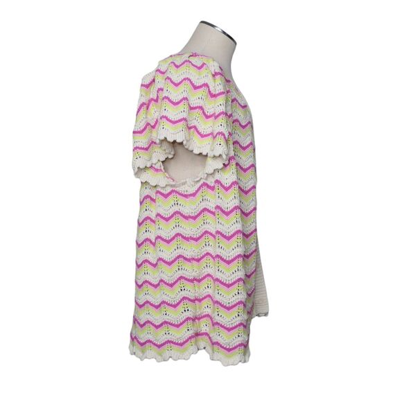 Torrid Women's Sz 6 Crochet Loose Knit Flutter Sleeve Zigzag Top Pink White EUC - Picture 11 of 16